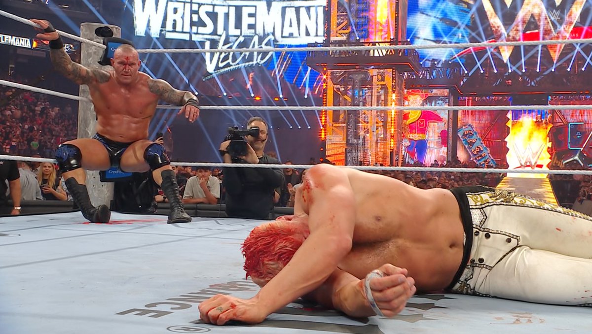 Randy Orton is DESTROYING Cody Rhodes. What an ending to #WrestleMania 😳