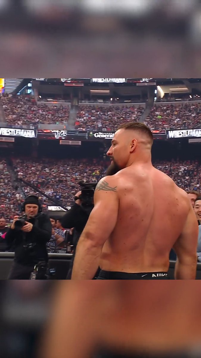 Bron Breakker comes out of nowhere (and did I see KATSEYE Sophia and Leon Barretto in the crowd? 👀) #WWEonNetflix #Wrestlemania42 #BronBreakker #SethRollins #KATSEYE #KATSEYE_Sophia #LeonBarretto