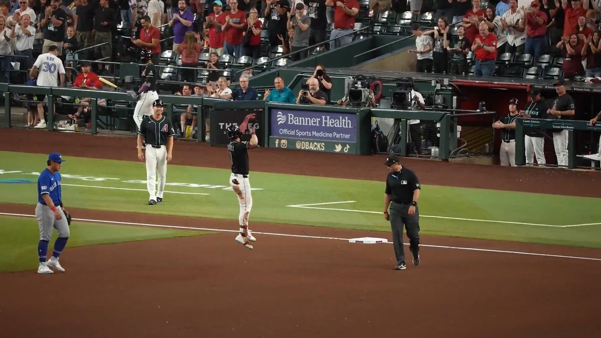 This is a leisurely stroll around the bases by Corbin Carroll's standards 😮‍💨
