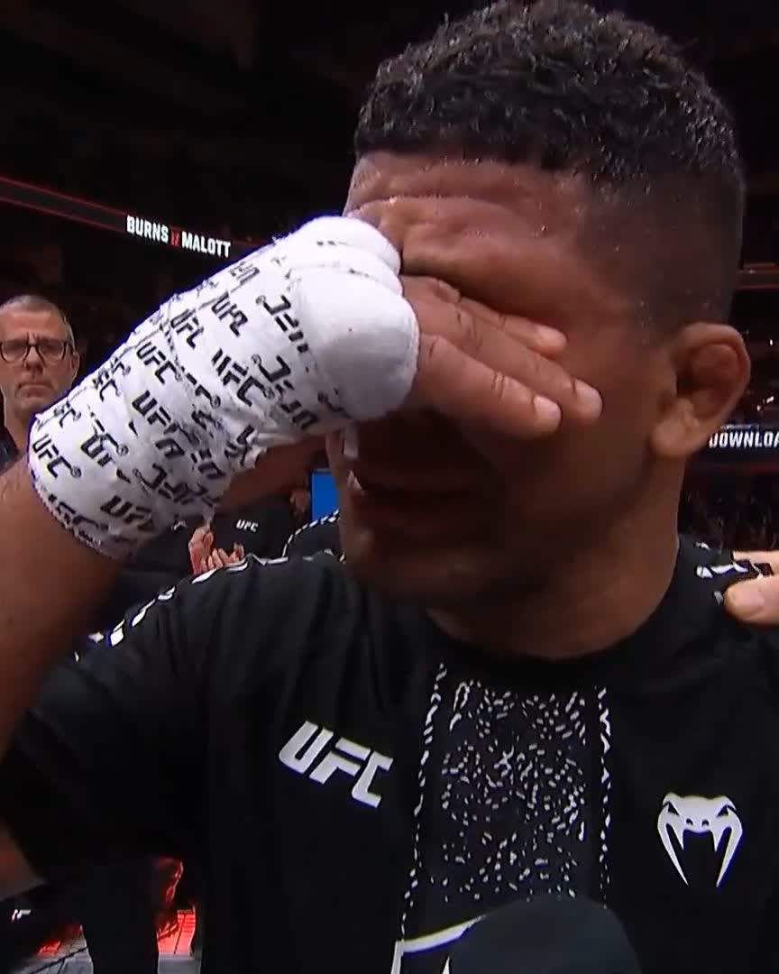 Put his heart &amp; soul into the sport 🫶 Congrats on retirement to 25 fight UFC veteran &amp; former title challenger GILBERT BURNS DURINHO 👏 [ #UFCWinnipeg | LIVE on @ParamountPlus ]