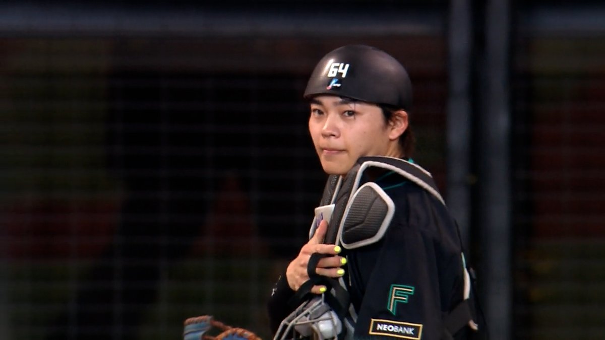 ゆあビーム炸裂‼ 飛び出したランナーを見逃さず #田宮裕涼 が矢のようなストライク送球🏹 #lovefighters #ベースボールLIVE で配信中[初月無料]