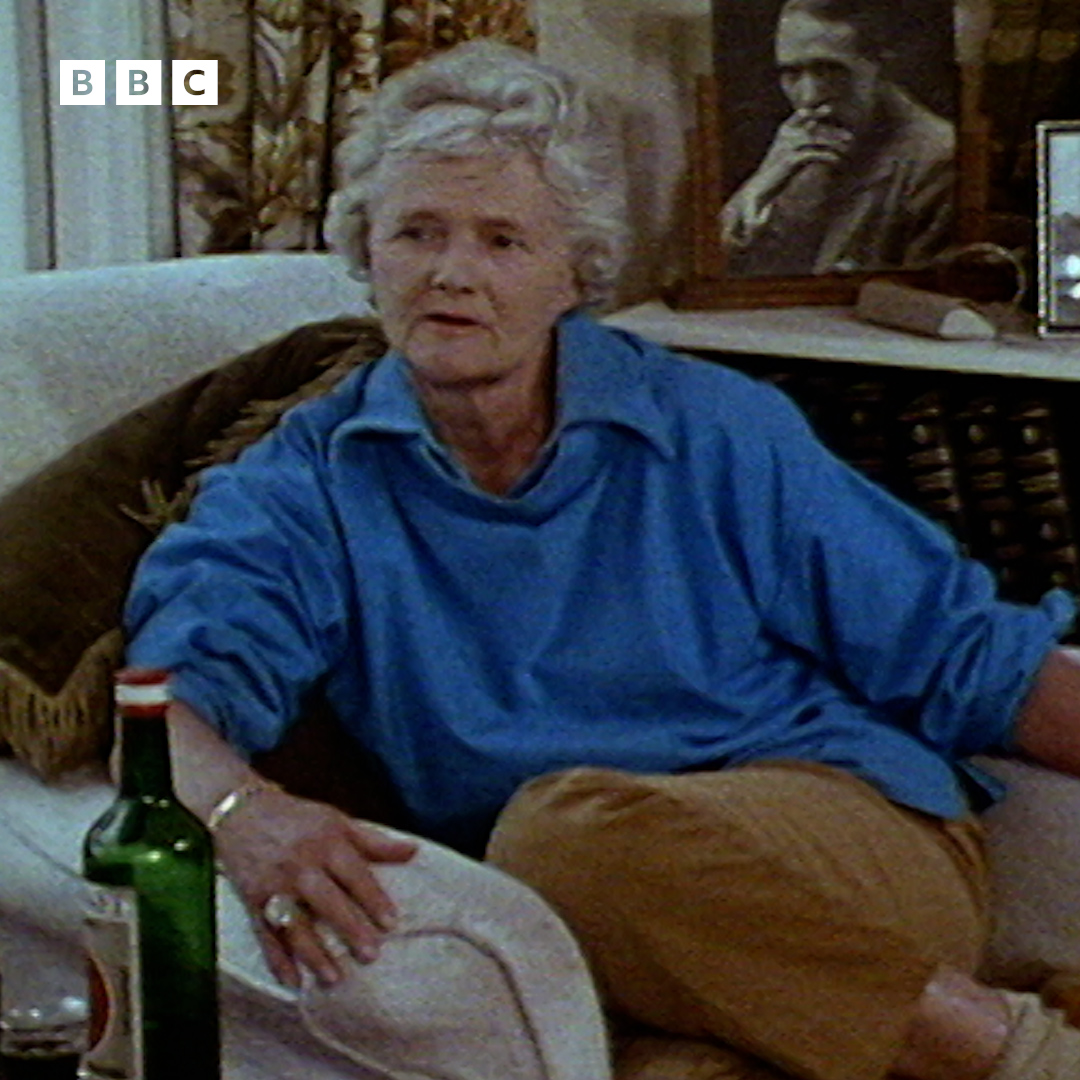 Remembering DAPHNE DU MAURIER — who left us 37yrs ago today, aged 82. Here she is in 1971 at her home in Cornwall giving her first ever TV interview.