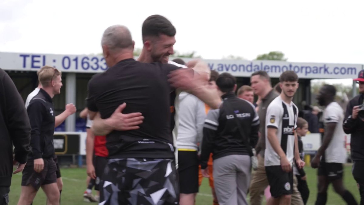 Dathliadau anhygoel gan Rhydaman 🤩 What a special moment for Ammanford AFC! Wyn Thomas' side will be playing in the #JDCymruPremier for the FIRST TIME in their history 🥳 JD Cymru Leagues 🏴󠁧󠁢󠁷󠁬󠁳󠁿 | #JDCymruSouth