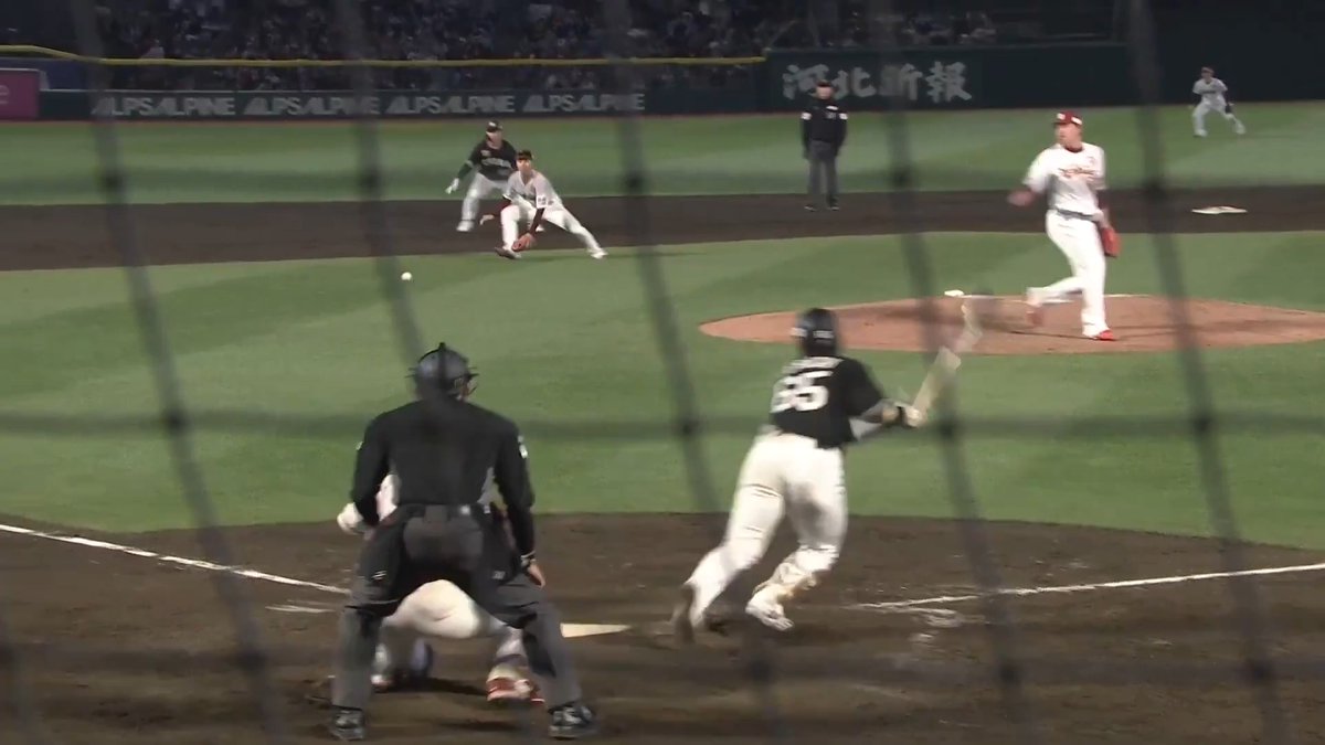 一進一退の攻防！🔥🔥 千葉ロッテ 寺地隆成 選手の勝ち越しタイムリー内野安打！👏👏 👇ライブ配信はこちら
