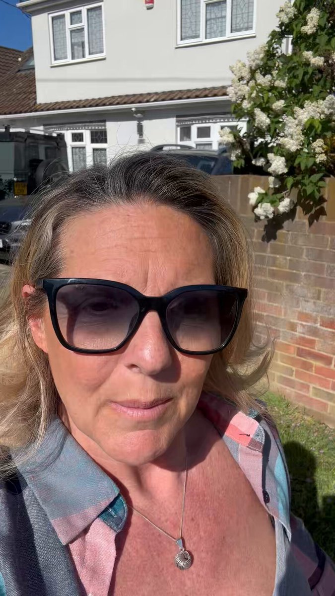 Out again today, knocking on doors and speaking to residents and I just have to share something that really stayed with me from yesterday. I knocked on a door, a lovely lady, she took my hand, kissed me on the cheek, and thanked me for standing. Honestly… it nearly brought a tear to my eye. That’s what this is all about. Real people. Real conversations. Real concerns. And I’m hearing it everywhere I go — people are fed up. Fed up with being ignored. Fed up with being taken for granted. I’ve even been told that Labour activists are struggling to get a pint in some pubs because people are turning them away. That says a lot about how people are feeling right now. Meanwhile, crowds are lining up to shake Nigel Farage’s hand. Essex is ready. People are ready. And what’s really powerful? I’m speaking to so many people who have NEVER voted before — and now they’re saying, “this time, I will.” This is about bringing politics back to the people. Because at the end of the day — we are here to serve YOU. If you see me out and about, come and say hello 👋 #TimeForReform #Hockley #Hullbridge #RochfordNorth #LocalElections #ReformUK