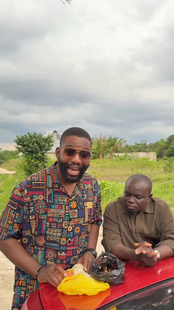 Opeyemi recently visited Isoko to explore some of their local dishes, and he admitted that without the young man who brought him there, he probably wouldn’t have had the chance to experience it. But that moment he tasted the magurt… his facial expression said it all. 😂😂