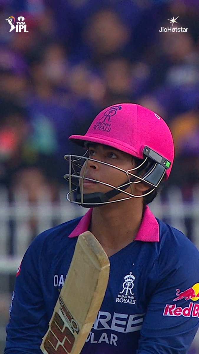 VAIBHAV SOORYAVANSHI WELCOMES NARINE WITH A SIX 🥶