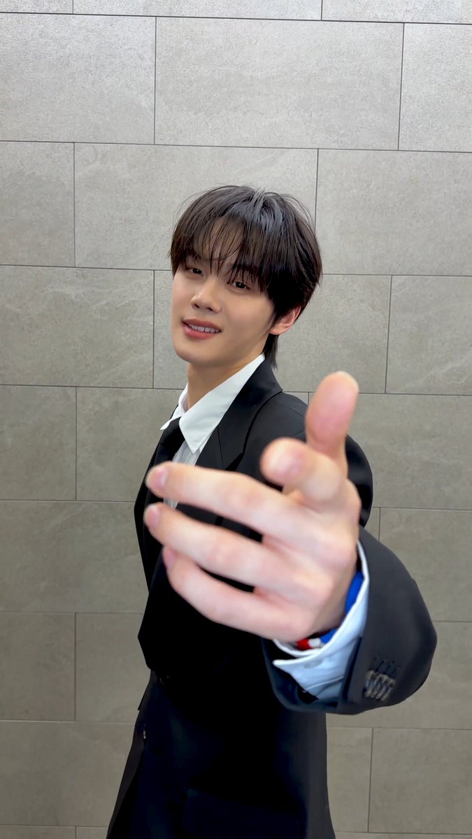 다 아는데 왜 자꾸 숨겨 (˶•ᴥ•˶ᐡ)ഒ⁾⁾🩵 🔗 #AND2BLE #앤더블 #KIMGYUVIN #김규빈