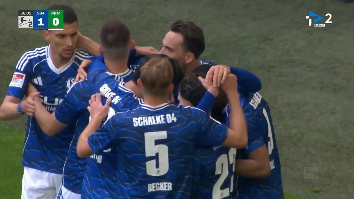 Son 4 maç, 3 gol, 1 asist. Kaptan Kenan Karaman, Schalke'yi taşımaya devam ediyor.