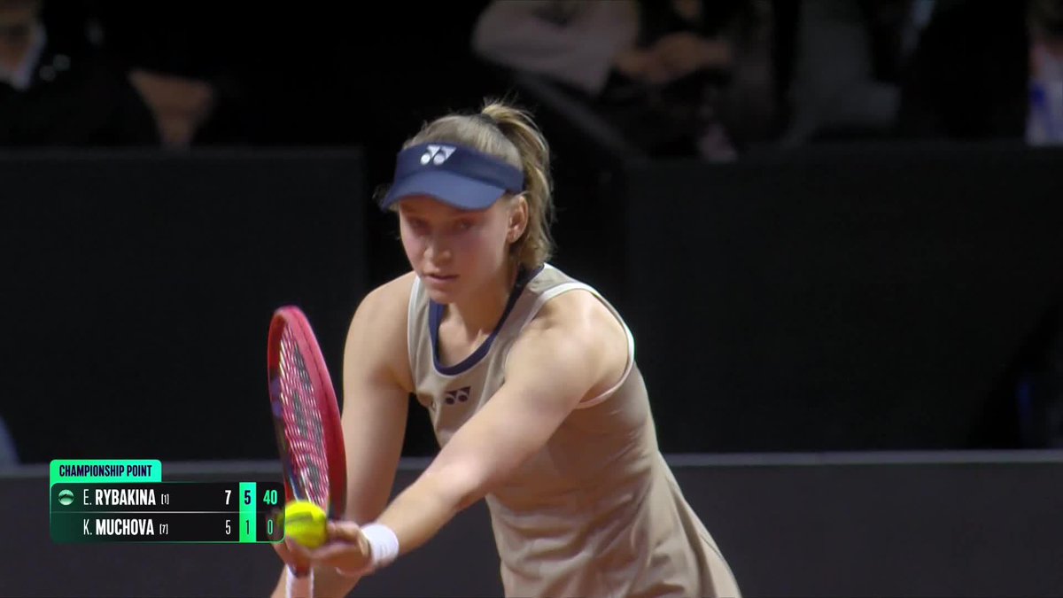 Así ha sido la EXULTANTE celebración de Elena Rybakina tras conseguir el 🏆 en Stuttgart. 😄😄😄😄😄😄😄😄😄