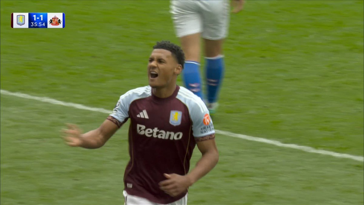 It's Ollie Watkins, AGAIN! 😨
