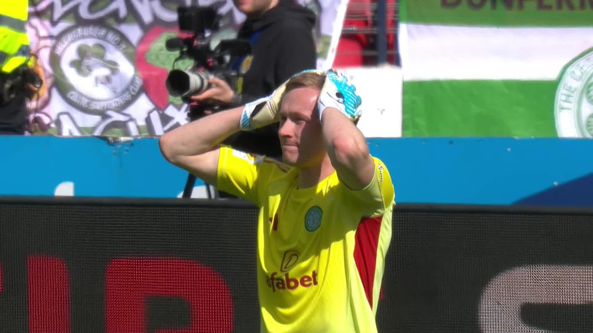 A two goal lead for Celtic at the break, but Sinisalo has left them with their heart in their mouth on a couple of occasions 👀 "I don't think Martin O'Neill was happy" 🗣️ #ScottishCup