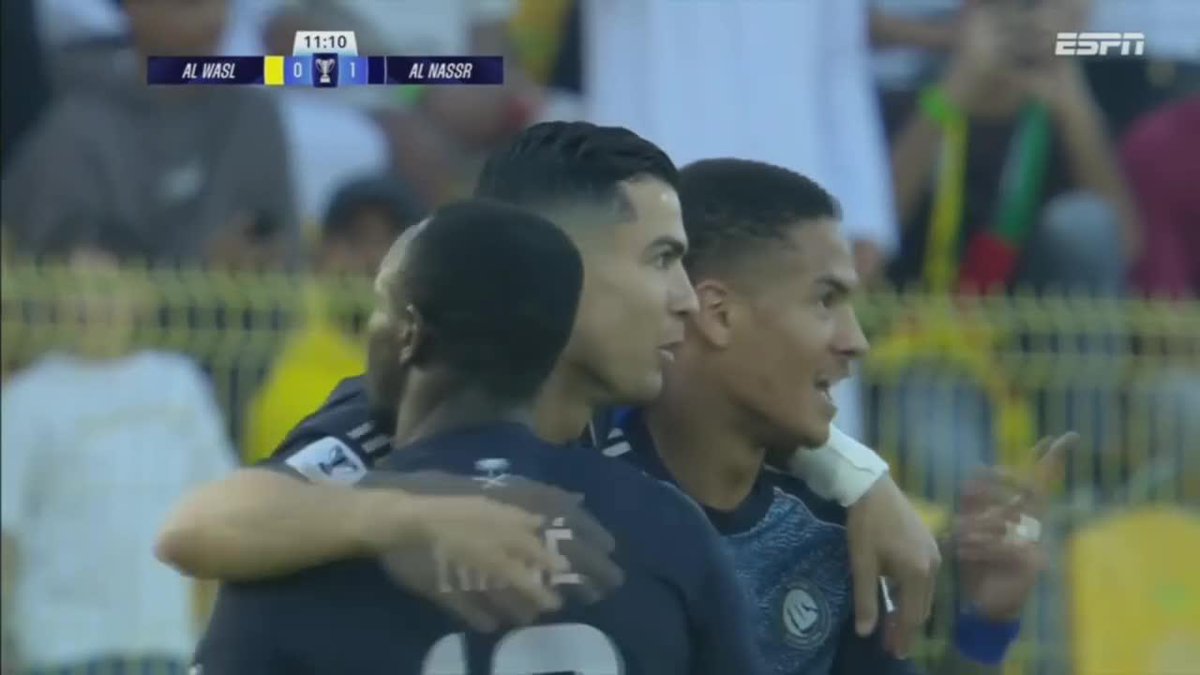 ¡SIUUUU! ¡¡NUEVO GOL DEL BICHO!! Cristiano Ronaldo marcó así su tanto N°969 como profesional de la mano de Al Nassr ante Al Wasl en los cuartos de final de la #AFC Champions League 2. 📺 #DisneyPlus Plan Premium