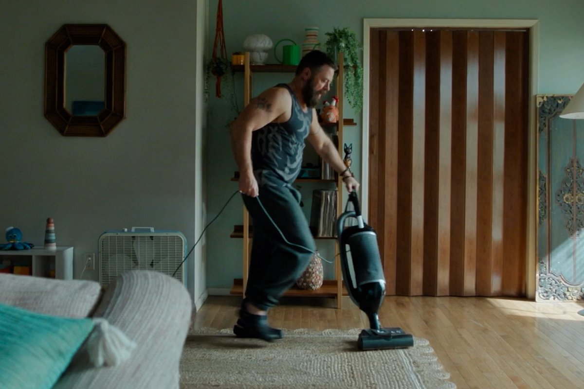 Leave the spring cleaning to Nick Offerman. The first three episodes of #MargosGotMoneyTroubles are now streaming.