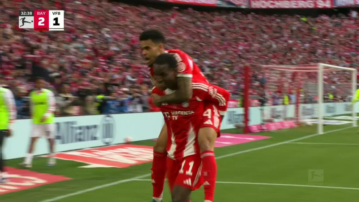 BAYERN MUNICH TURN THINGS AROUND TWO GOALS IN TWO MINUTES 💥 They can be crowned champions with a win or a tie today 🏆