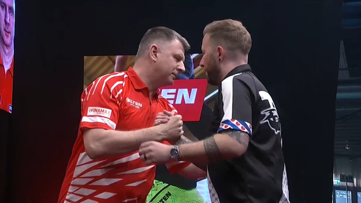 RATAJSKI WINS THE DECIDER! Joy for Krzysztof Ratajski, as the Pole beats Danny Noppert in a brilliant last-leg decider, and secures a second consecutive European Tour semi-final! 📺 #ET5