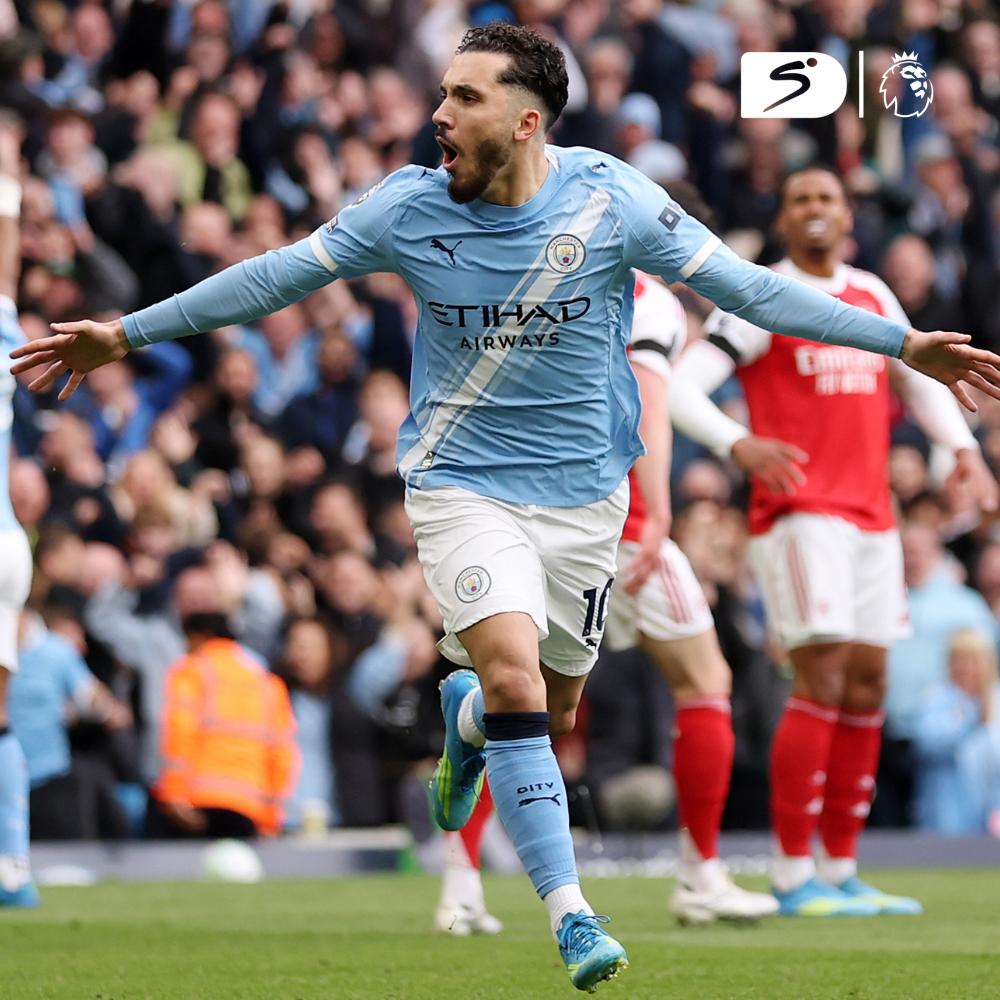 Rayan Cherki weaves his way through Arsenal's defence ✨ He opens City's account at the Etihad.