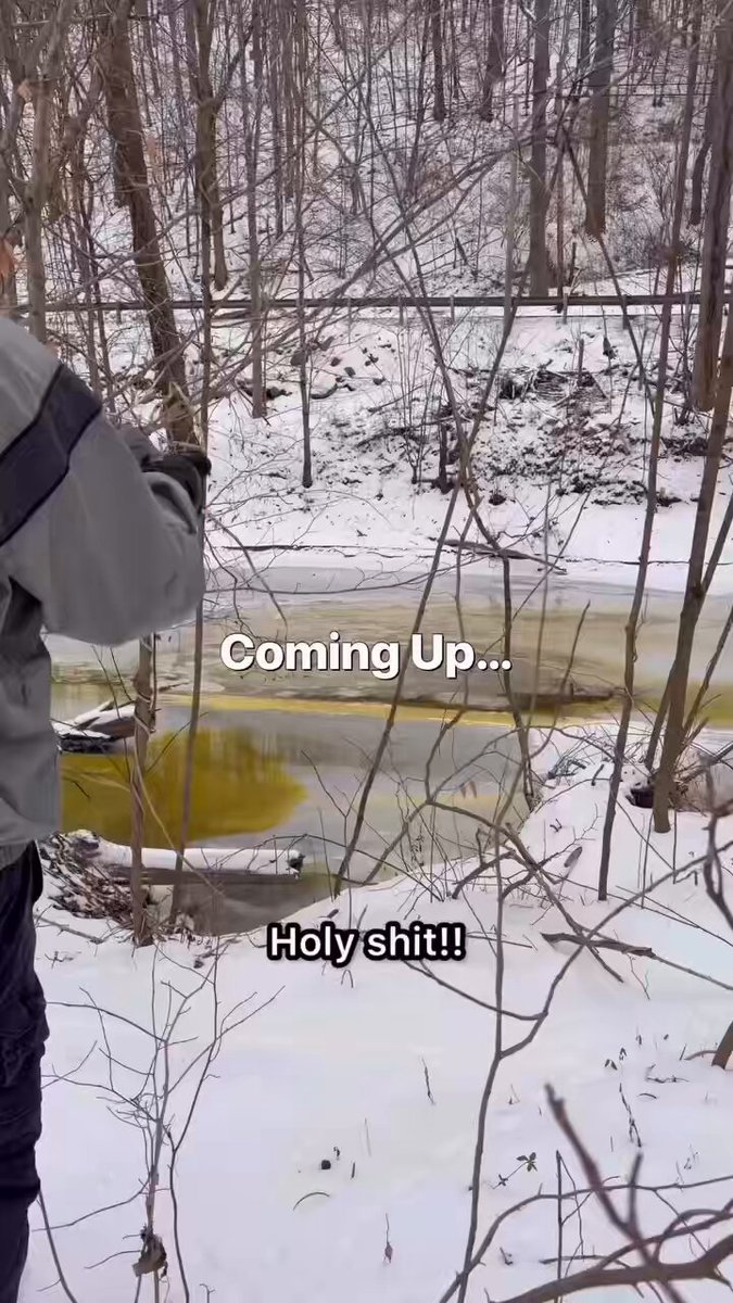 What’s going on in West Virginia Patrick Morrisey ? 👀🤬Oil spill in Wyoming County, West Virginia.🤬👀 🤔It’s awfully suspicious.🤔