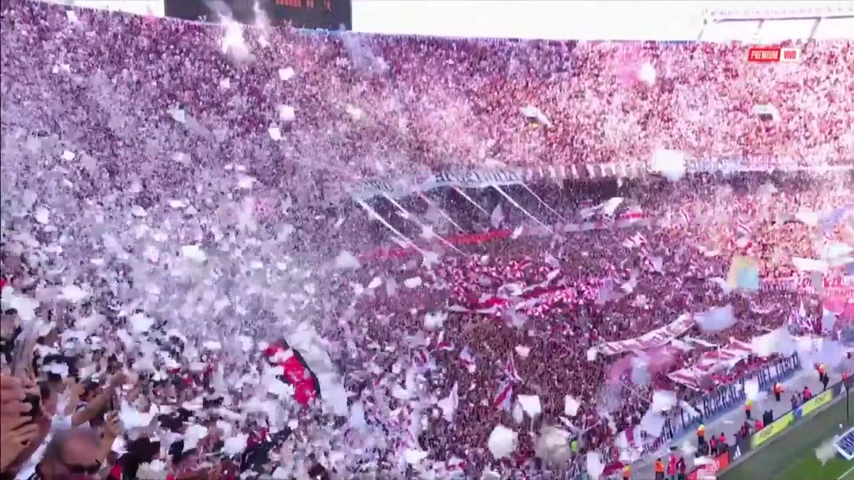 Ni un papelito llego a la cancha, tristisimo
