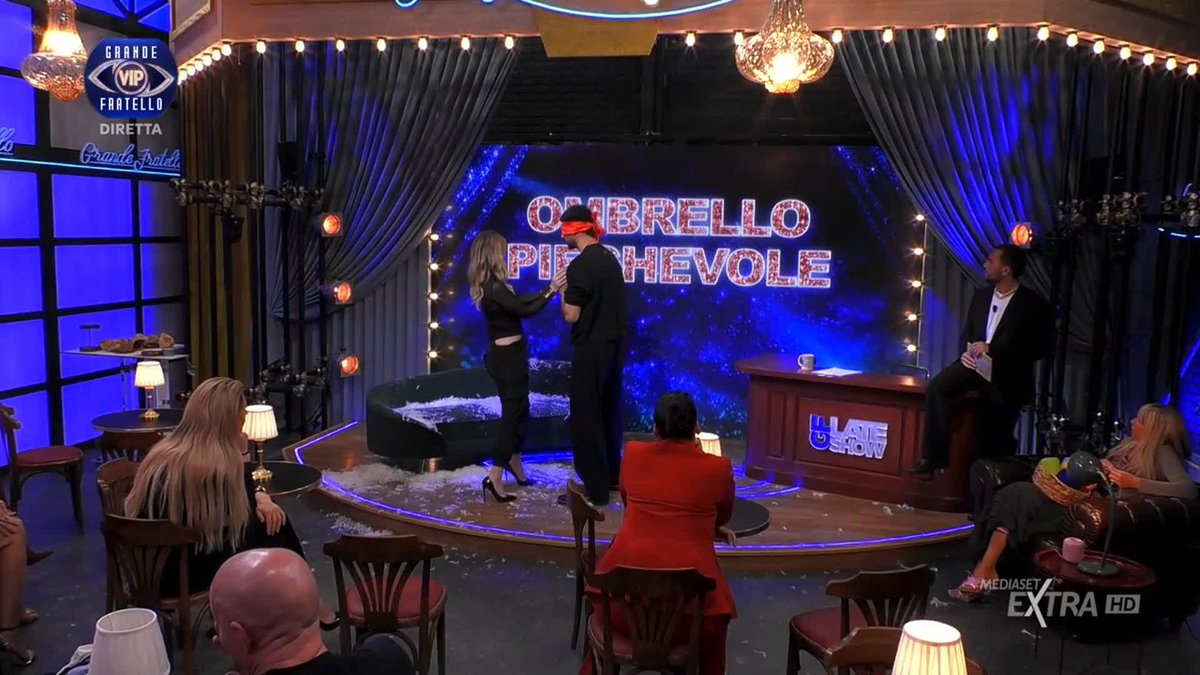 E comunque Alessandra approva 😉✈️ #GFVipLateShow #GFVIP
