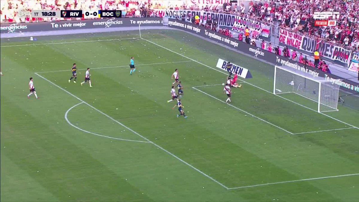 📹La jugada en la que #Merentiel reclamó MANO de Rivero. ❌La TV de @espnargentina ni @tntsportsar pusieron repeticiones para confirmar la acción.