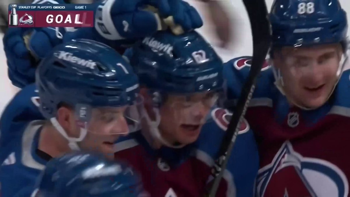 Nathan MacKinnon fires it in and Artturi Lehkonen puts it away as the Avs break open the scoring against the Kings! 🏔️