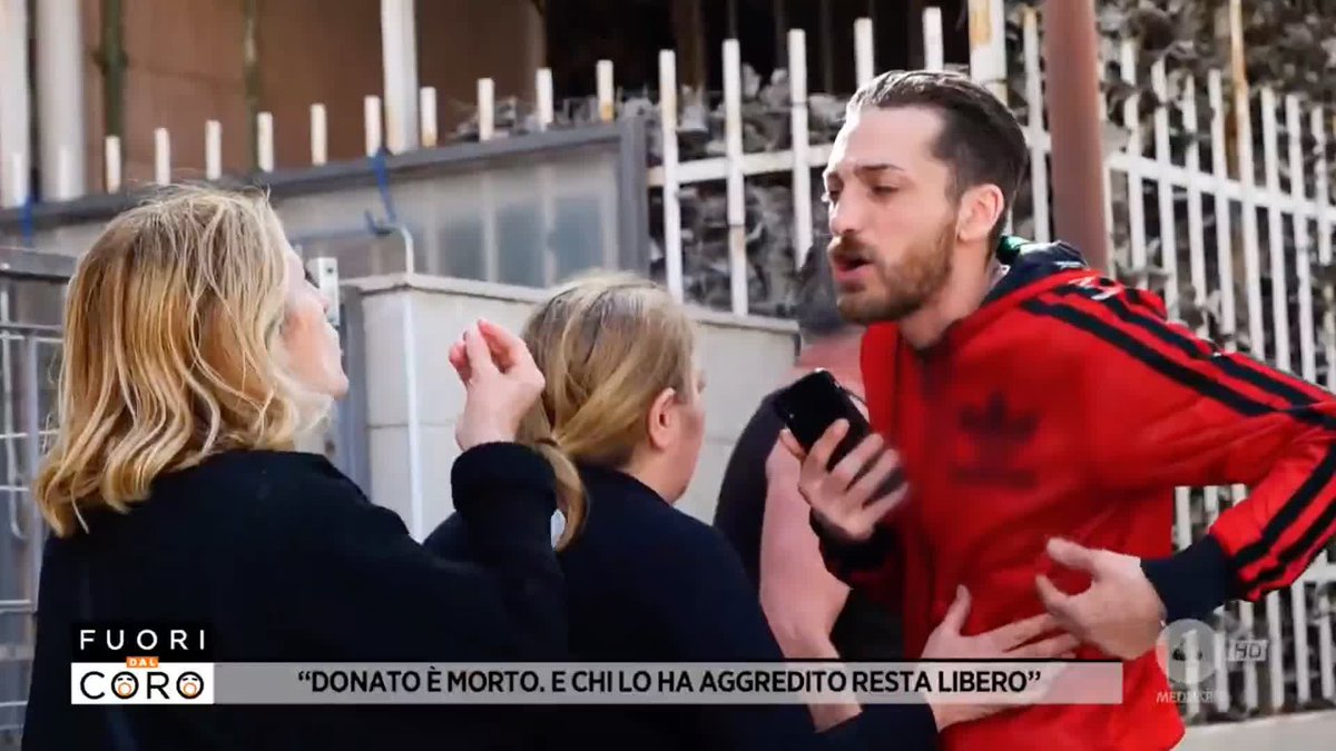Michele Verderosa, ex pugile, condannato in appello a 7 anni per omicidio preterintenzionale per la morte di Donato, un ragazzo di 26 anni. Dopo 8 anni la Cassazione ha annullato tutto e l'uomo non ha mai fatto un giorno di carcere. Cristina Mastrandrea a #Fuoridalcoro