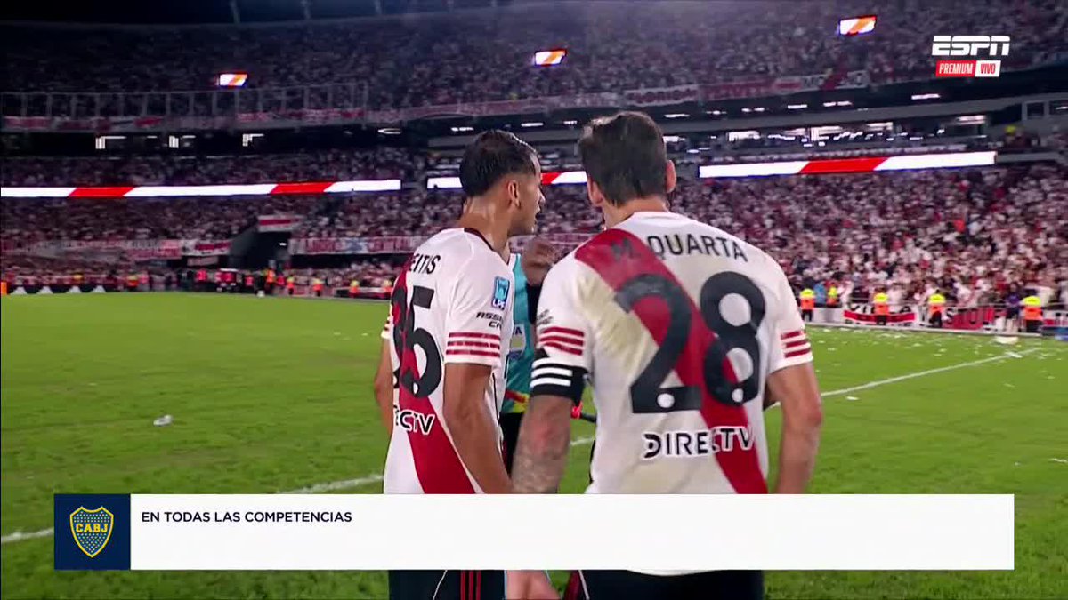 "ES PENAL EH, SIEMPRE LO MISMO EH... NO ME DEJA JUGAR LA PELOTA, ES PENAL" 📌 Las quejas con Herrera, por la agónica infracción no sancionada de Blanco sobre Martínez Quarta 📺 El Superclásico, por ESPN Premium | Suscribite al Pack Fútbol en