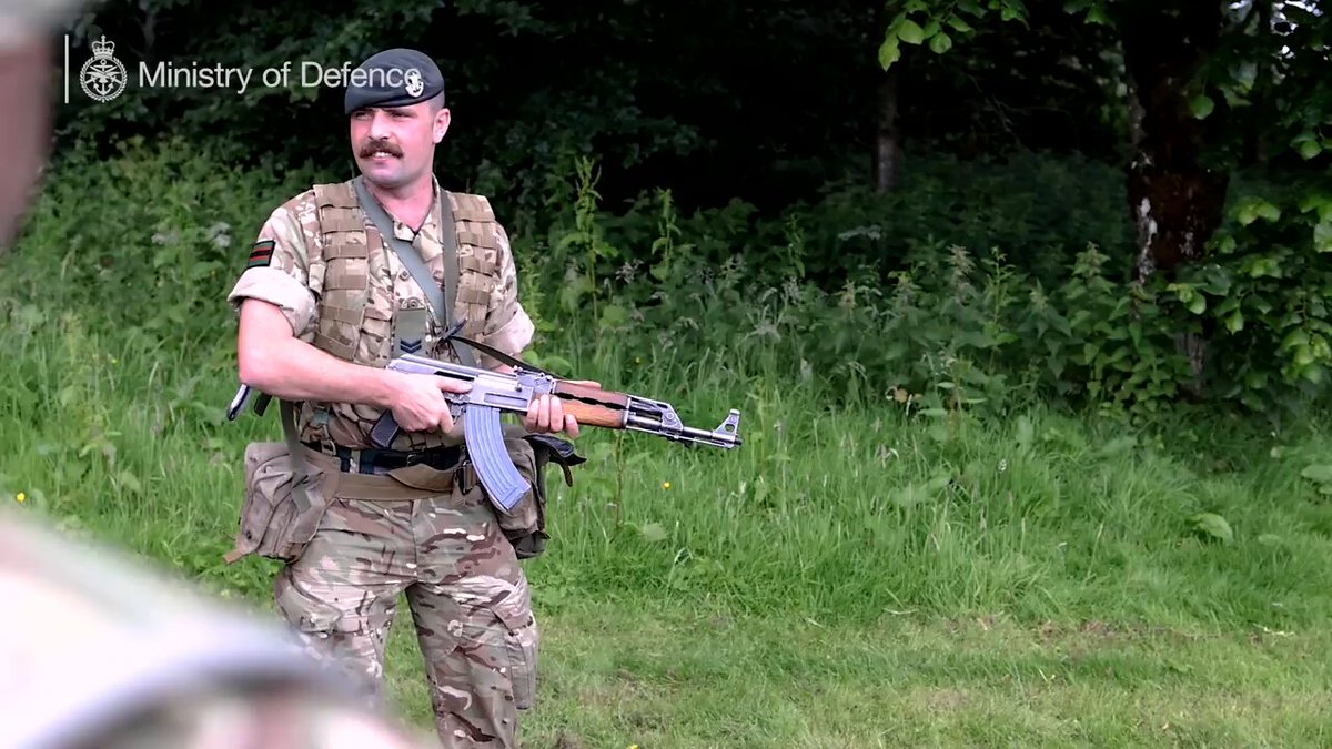 Ukrainian soldiers being trained by the British army