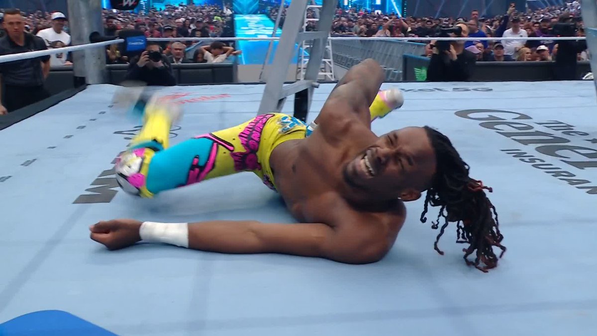 OG CUTTER!!! Je’Von Evans The FIRST HOUR of #WrestleMania is LIVE RIGHT NOW on ESPN!