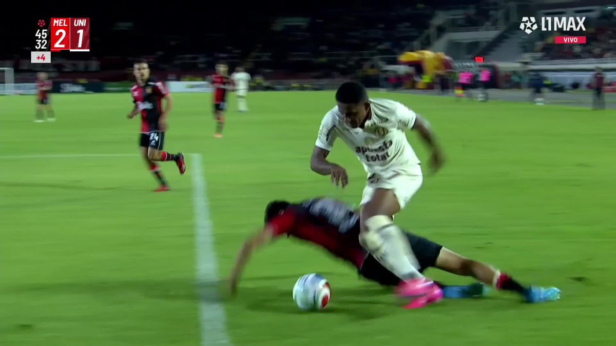 TODA LA U PIDIÓ PENAL CONTRA CARABALÍ #Melgar vs #Universitario 📺 Conoce cómo ver L1MAX en vivo 👉 #L1MAX #Liga1 #TorneoApertura2026