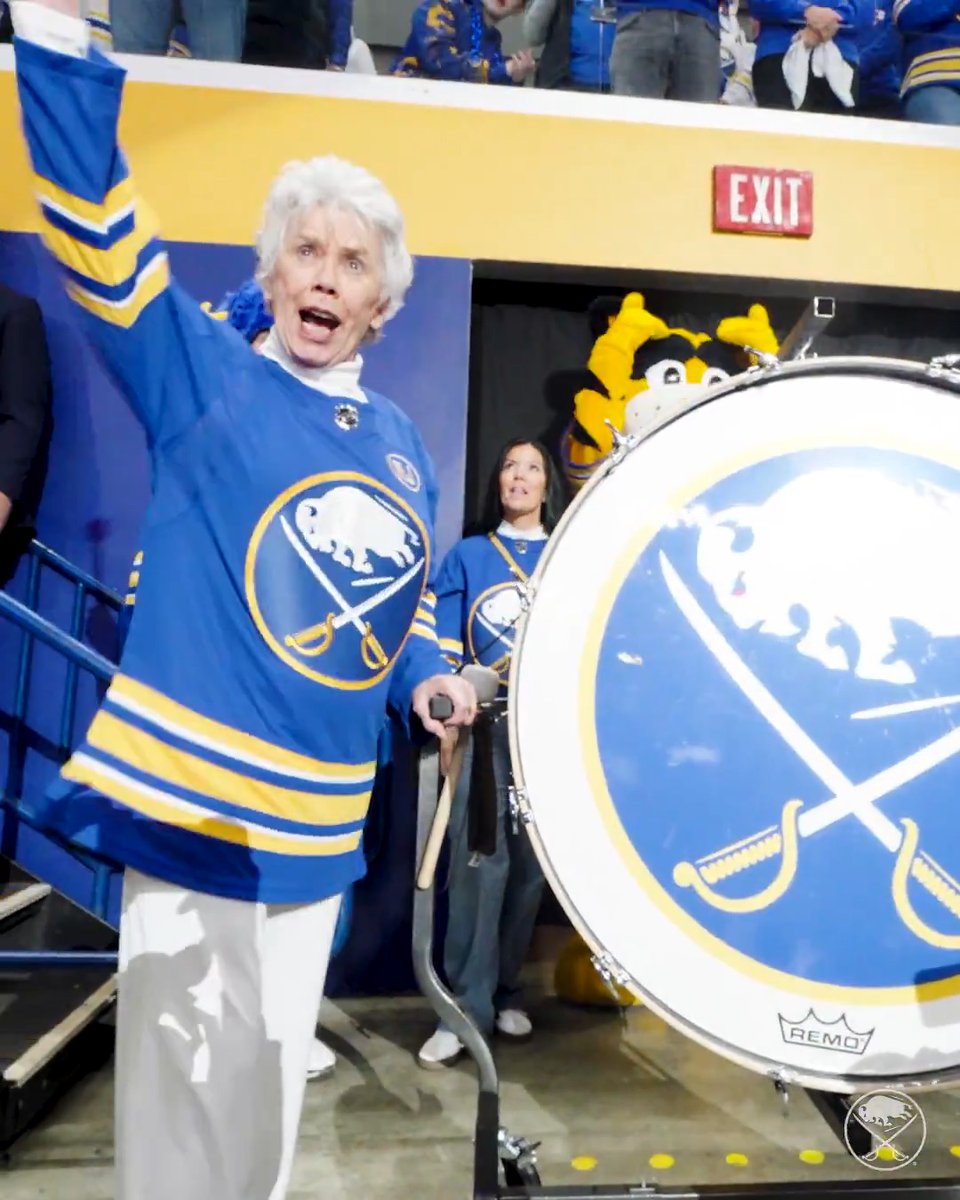Sandra Jeanneret, wife of beloved Sabres announcer Rick Jeanneret, is with us tonight to get Game 1 started! 🙌