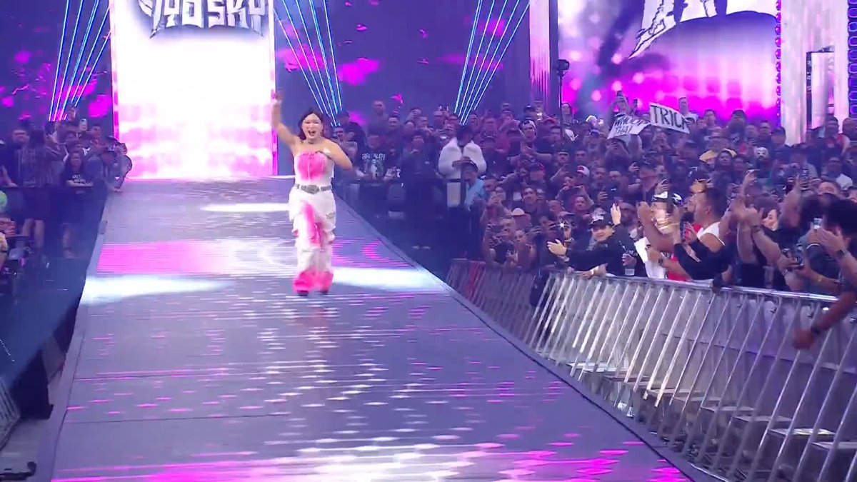HERE COMES IYO SKY!!! 🔥 Stream #WrestleMania LIVE RIGHT NOW on the ESPN app! ➡️