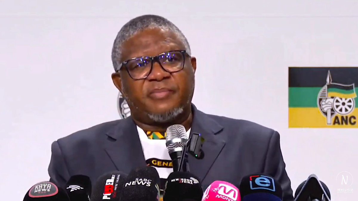 "look at the Madlanga commission and think about Tshwane, open TV now and see who's on the stand, CFO From Tshwane and you come to Ekurhuleni, who was in charge when all Madlanga things happened after Mzwandile was taken out of the council by bouncers, yes it was DA's Tania Campbell" ANC SG Fikile Mbalula "We are hearing things there at Madlanga that people were just,, it was a Smash and grab in Ekurhuleni" ANC SECRETARY GENERAL | Fikile Mbalula