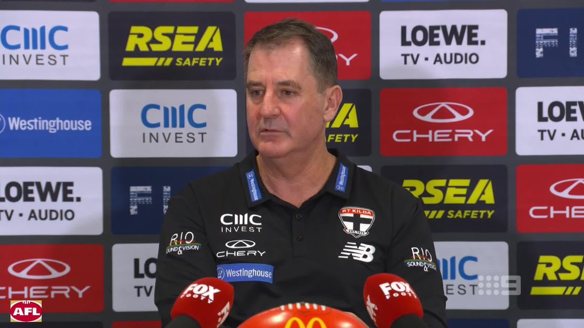"He lives in a world where he isn't challenged, and he likes it that way." Was Ross Lyon disrespectful in his post-match press conference? #9FootyClassified | Watch on 9 & 9Now 🖥️