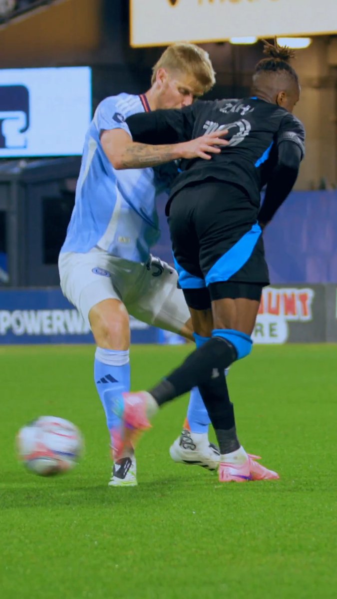 SHEEEEEESH 😮💨 Wilfried Zaha