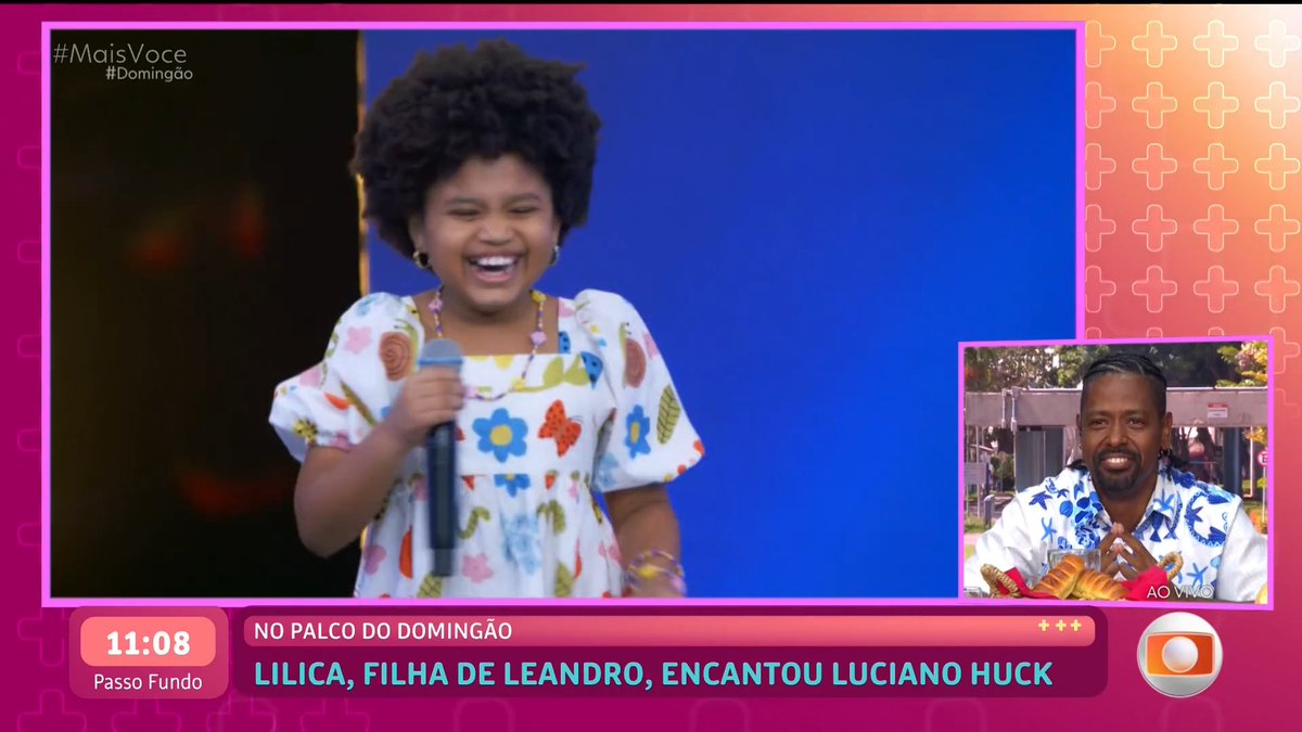 FOFA! Boneco vendo a Lilica encantando a todos no palco do Domingão.