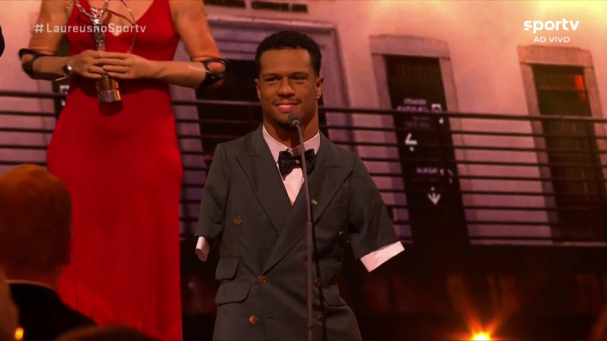 Gabriel Araújo, o Gabrielzinho, é o vencedor do Prêmio Laureus 2026 na categoria melhor atleta paralímpico! #laureus26 #natacao