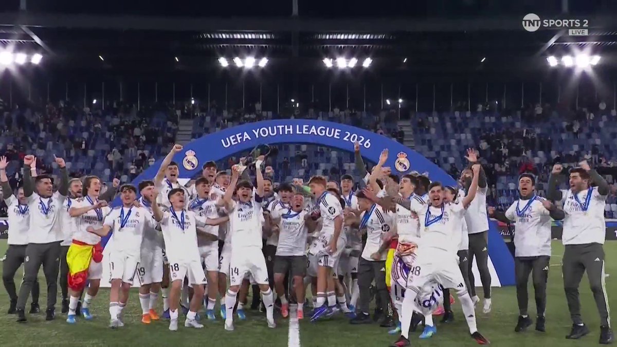 No podemos dejar que el mensaje a la mejor cantera de Europa sea que si marcas en tu debut, llevas al Madrid a las semis del Mundial, marcas un hat trick perfecto en tu primera titularidad en liga, marcas en tu primer Clásico... tienes que irte traspasado.