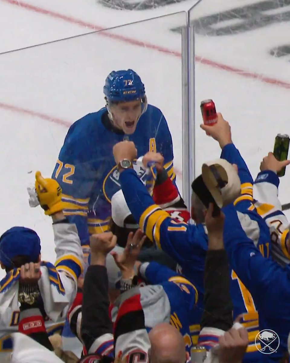 Dogs have to be dogs. 😤 #LetsGoBuffalo