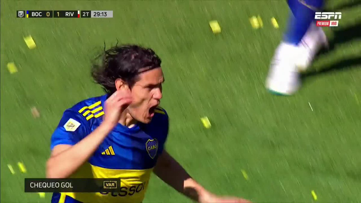 H. Paletta En 2023 validó el codazo de P. Díaz a Weingandt y anuló el gol del 1-1 de Cavani En 2024 no vió el penal de Armani sobre Milton En 2025 llamó al árbitro Ramirez para anular el penal a favor de Boca