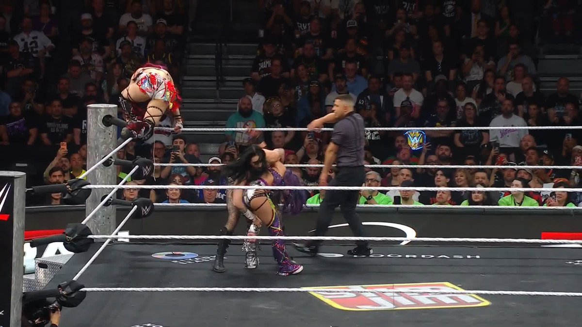 RHIYO on top. 😤 What a win for RheaRipley_WWE and IYO SKY!!!