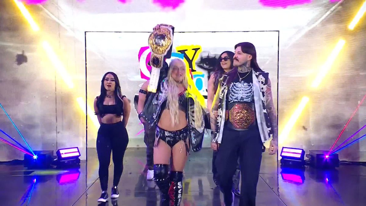 Trouble, trouble. 😮‍💨 🔥 The new Women's World Heavyweight Champion LIV Morgan is here!!