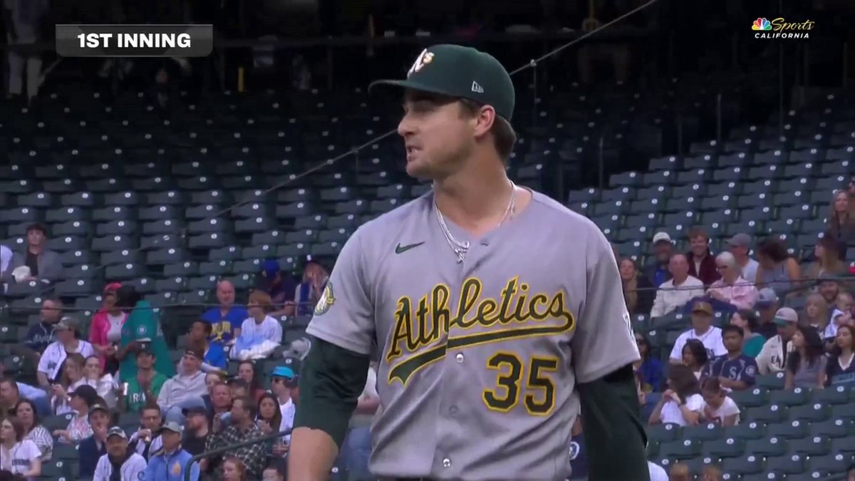 Josh Naylor was relaying signs after peering into J.T. Ginn’s glove from second. Neither Langeliers nor Ginn seemed too happy about it. Gamesmanship, mind games, or straight up bush league? #Athletics