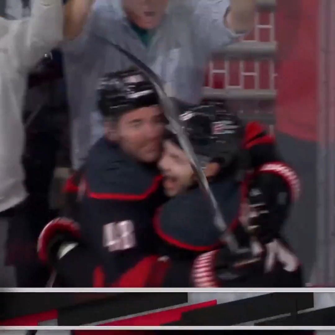 PLAY ROCKSTAR BY NICKELBACK!!! JORDAN MARTINOOK IN 2OT!!!