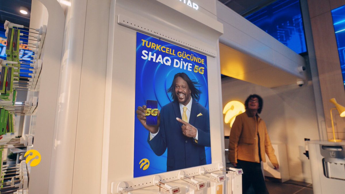 Turkcell Gücünde 5G ile telefonları beşliyoruz. Karar vermek biraz zaman alabiliyor ama o da çok seçeneğimiz olduğu için… 💛 Yenilenen Turkcell mağazalarına gelin, 5G uyumlu telefonlardan birini seçin, Shaq diye 5G’ye geçin!