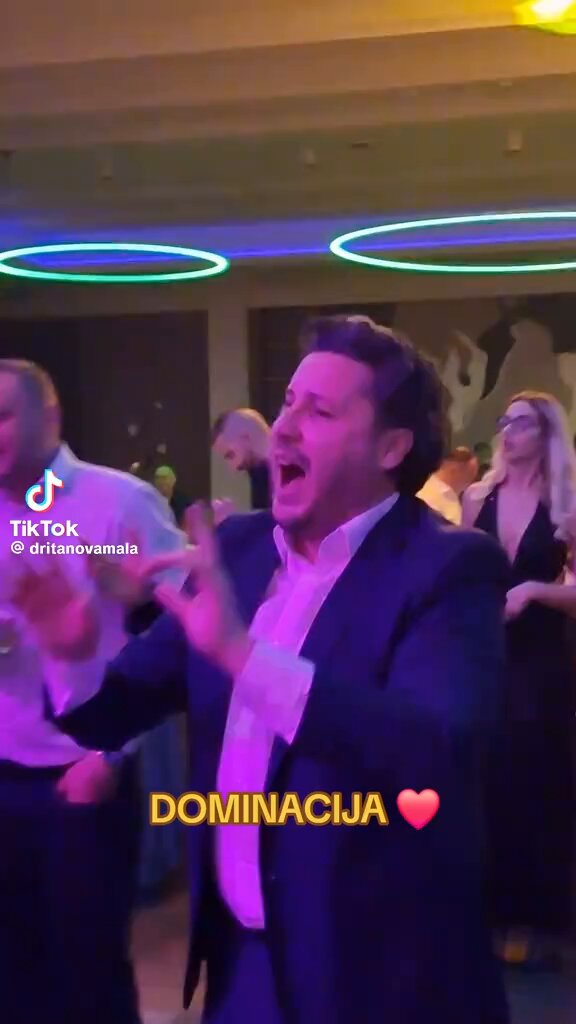 Isti izbor muzike je ono što spaja sve kozojebe koji jebu sve južno od Zagreba