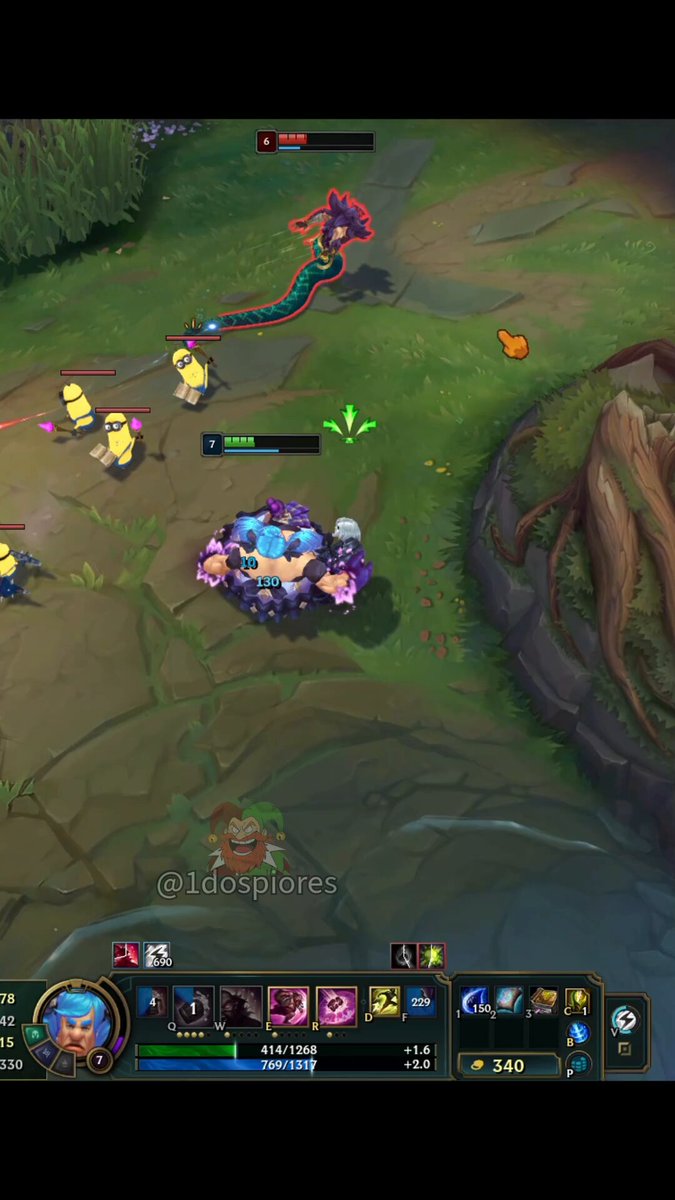 Who fed Gwen? 🤬 #leagueoflegends #gwen