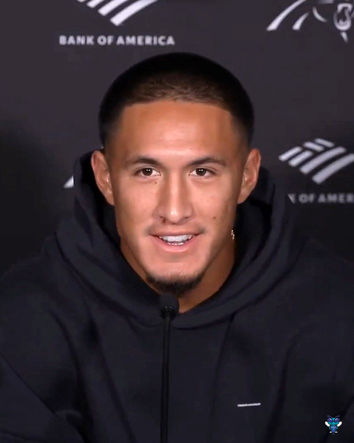 🎙️ Carolina Panthers WR Tetairoa McMillan on Kon Knueppel: "I haven't met him before, but man, he sure is ballin'. I feel like his rookie season topped mine in a way... he's been doing a lot better than I have. Shoutout to him."