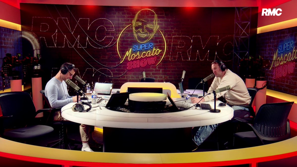 🏋️ Vincent Moscato sur les stages de l'OM à Marbella : "Le stage, tu le fais à Castres en montagne avec des sacs de 30 kg sur la gueule, pas à Marbella ! Marbella, t'y vas pour te régaler." #RMCLive